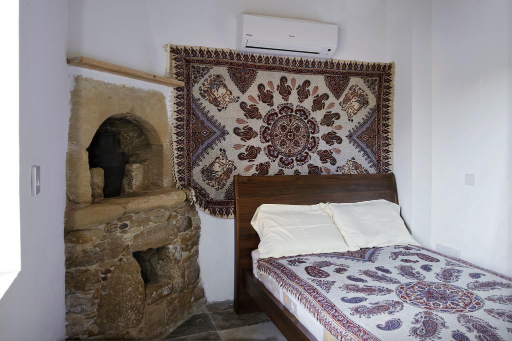 Palm Tree Oriental House And Homestay Polis Zimmer foto
